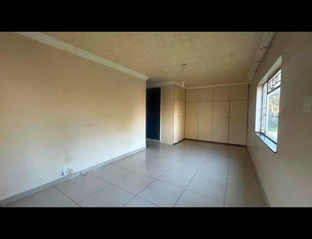 3 BEDROOM PROPERTY TO RENT IN ARBORETUM